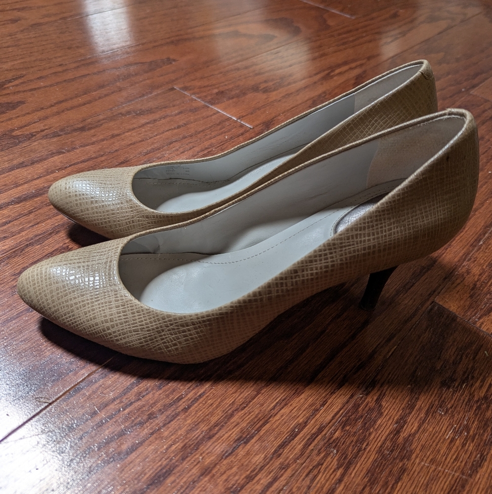 Calvin Klein Beige High Heels. Size 9.5
